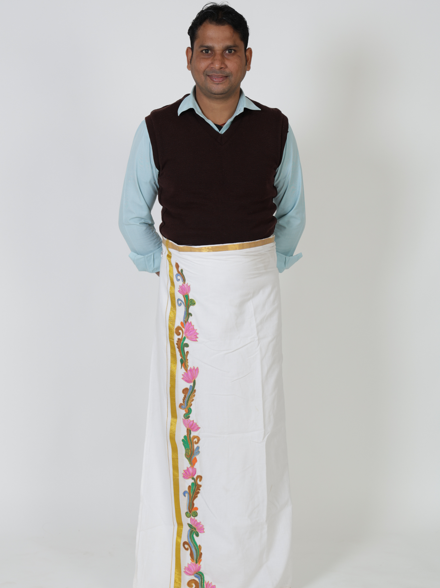 Pushpa Art Mundu