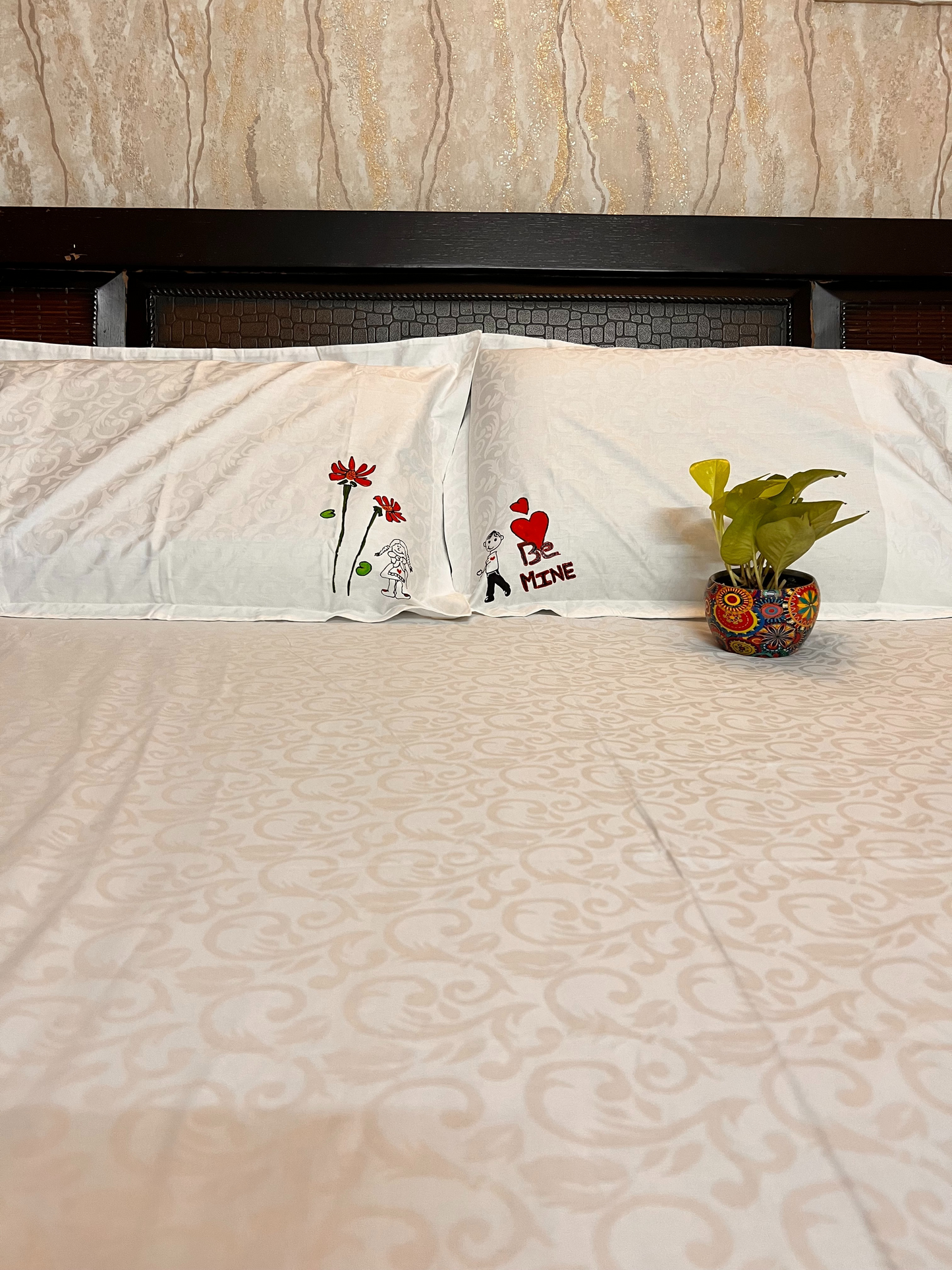 BeMine Bedsheet & Pillow Cover
